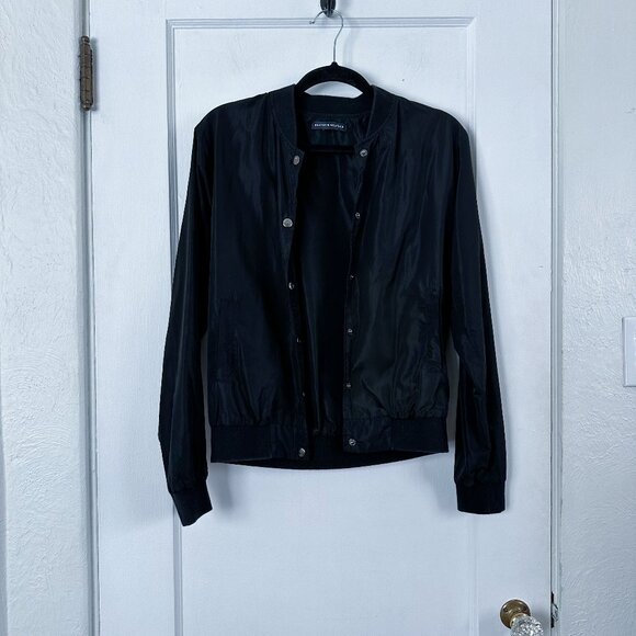 Brandy Melville | Lightweight Snap Button‎ Bomber Jacket in Black One Size - Picture 4 of 8